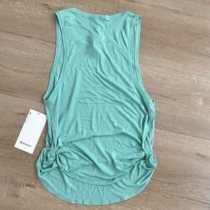 Lululemon Round Two Tank Top sz 4 NWT